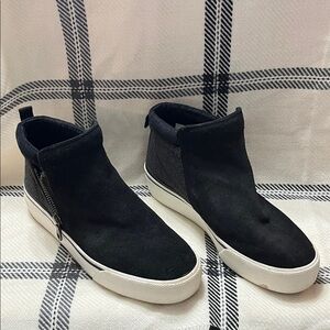 Keds Black and White Women’s Sneakers